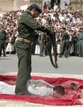Il momento dellâesecuzione di Yahia al-Raghwa Il momento dellâesecuzione di Yahia al-Raghwa