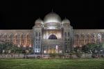 Il palazzo di giustizia a Putrajaya ospita Corte d'Appello e Corte Federale Il palazzo di giustizia a Putrajaya ospita Corte d'Appello e Corte Federale
